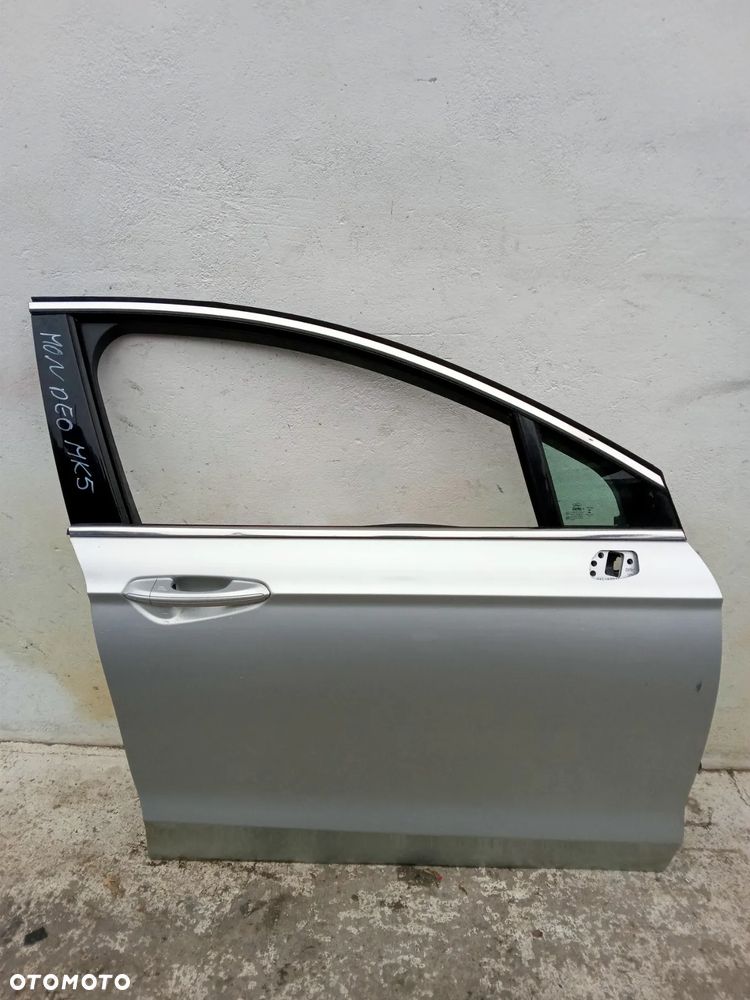FORD MONDEO MK5-DRZWI PRZEDNIE