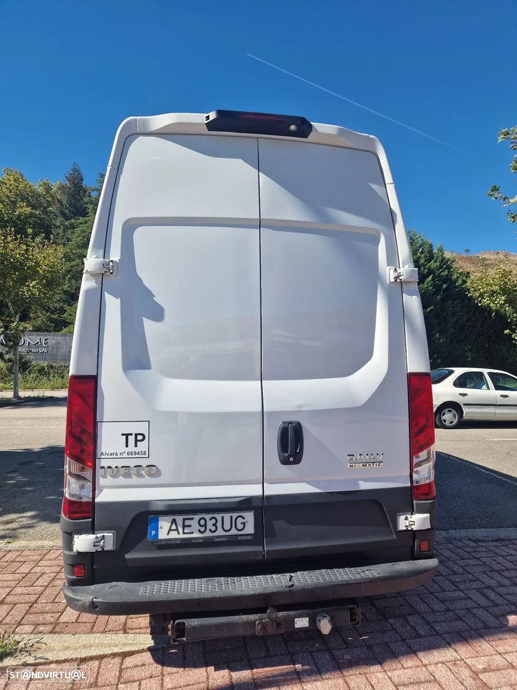 Iveco Daily 2021 photo 3