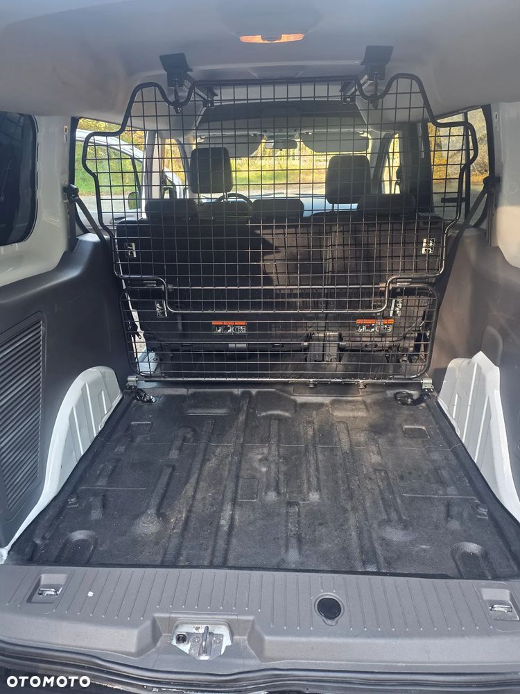 Ford Transit Connect - 9