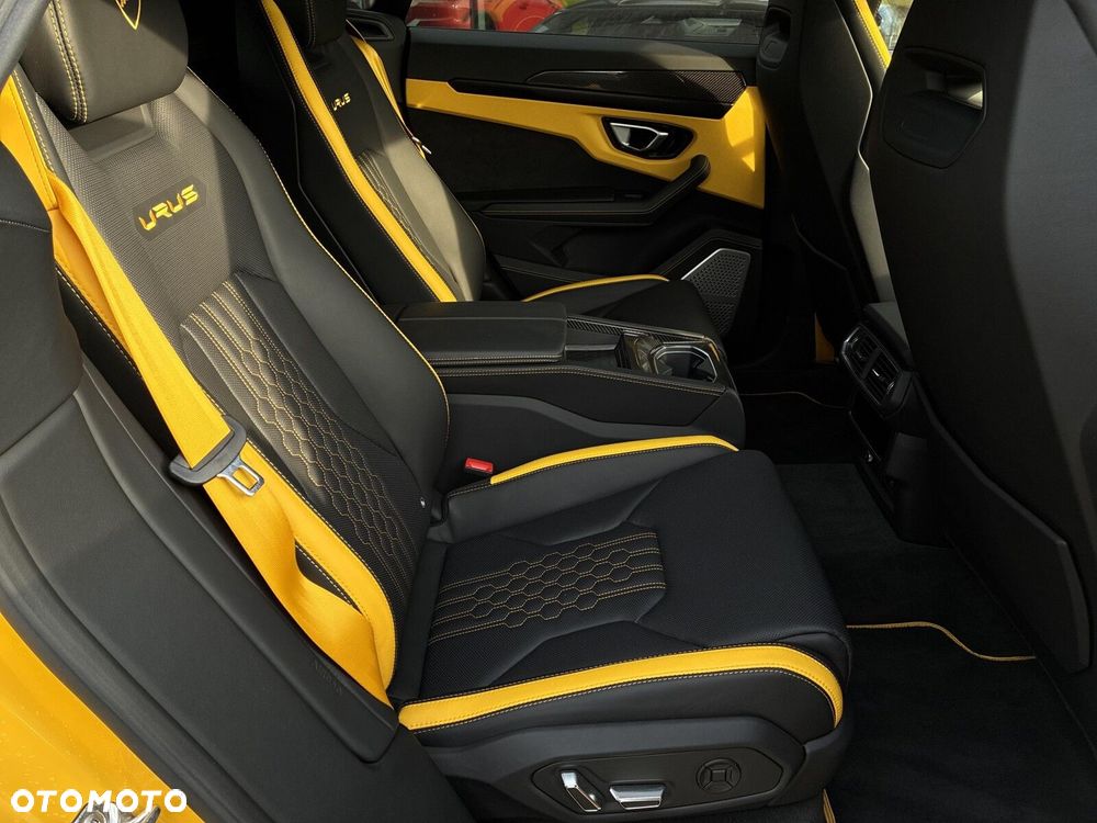 Lamborghini Urus - 27