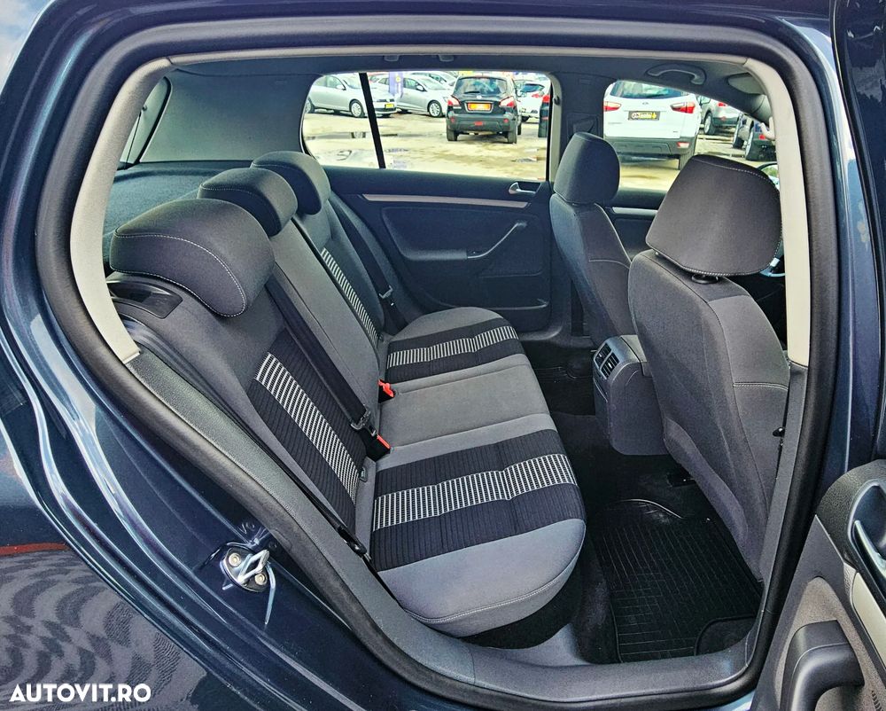 Volkswagen Golf - 13