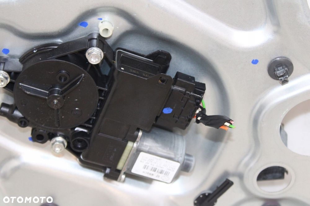 PODNOŚNIK SZYBY PRAWY PRZÓD KIA VENGA I 2009R- - 3