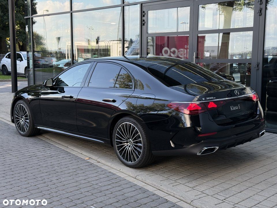 Mercedes-Benz Klasa E - 17