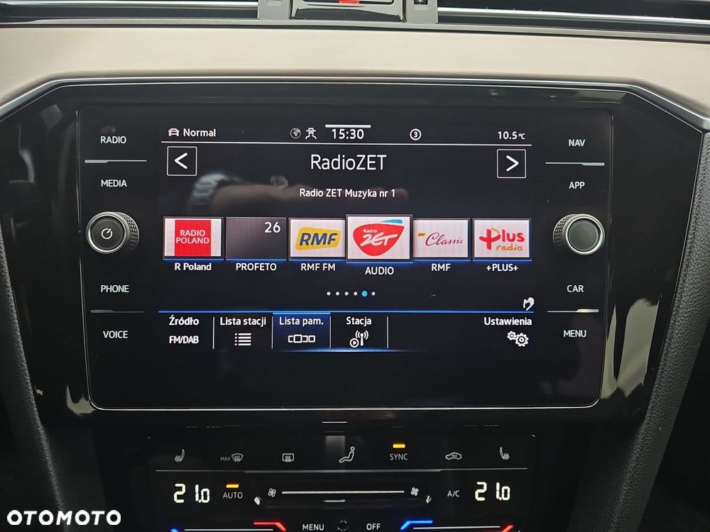 Volkswagen Passat - 22