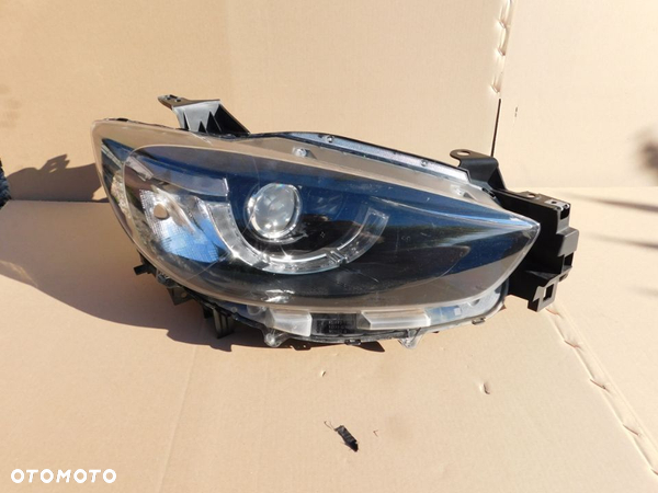 Full Led przedni prawy Mazda CX5 CX-5 lampa KD31-51030