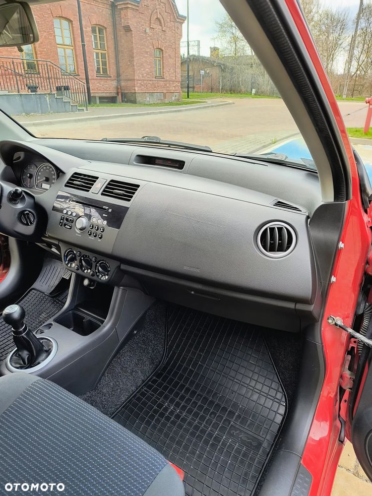 Suzuki Swift 1.3 DDiS Comfort - 16