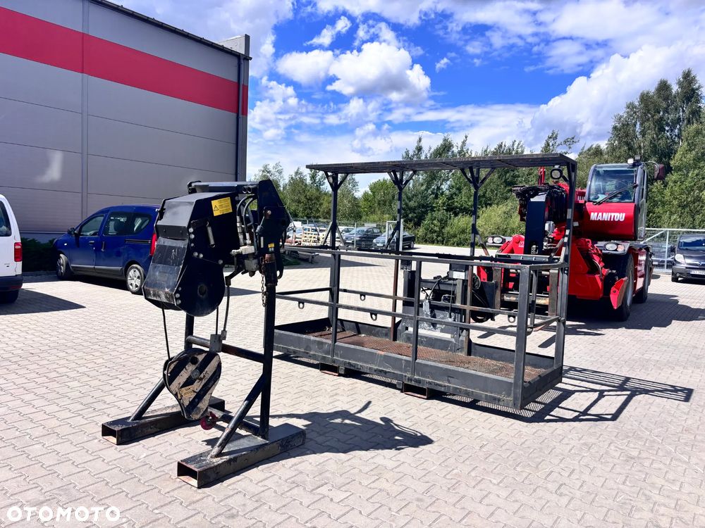 Manitou MRT 3050  kosz + wciągarka + sterowanie radiowe - 17