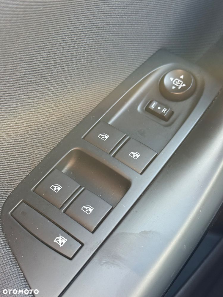 Opel Astra 1.4 Turbo Innovation - 25