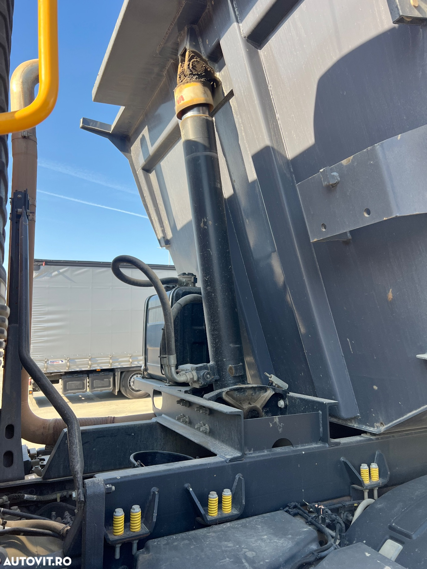 Volvo FMX 420 - 5