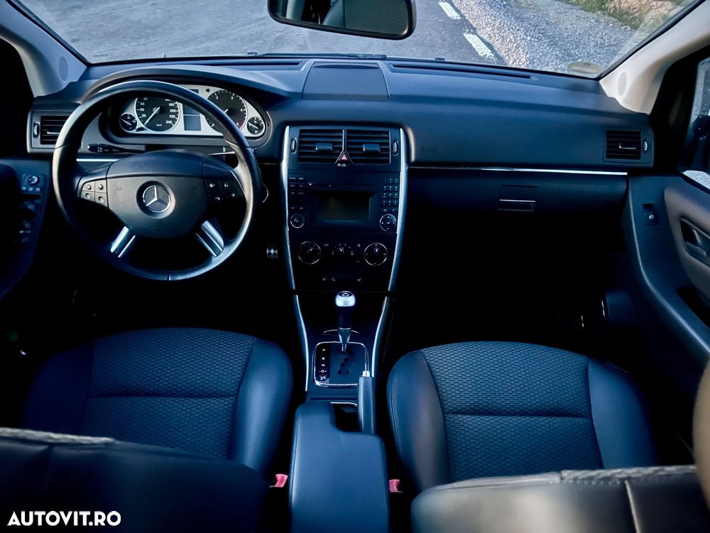 Mercedes-Benz B - 6
