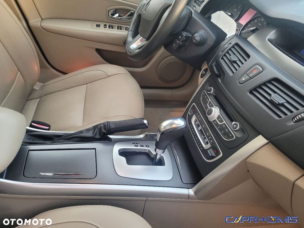 Renault Latitude - 21