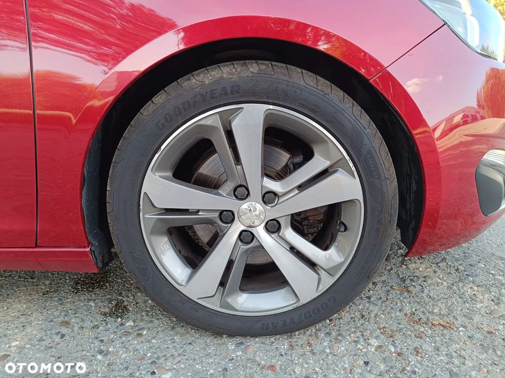 Peugeot 308 SW HDi FAP 150 Allure - 25