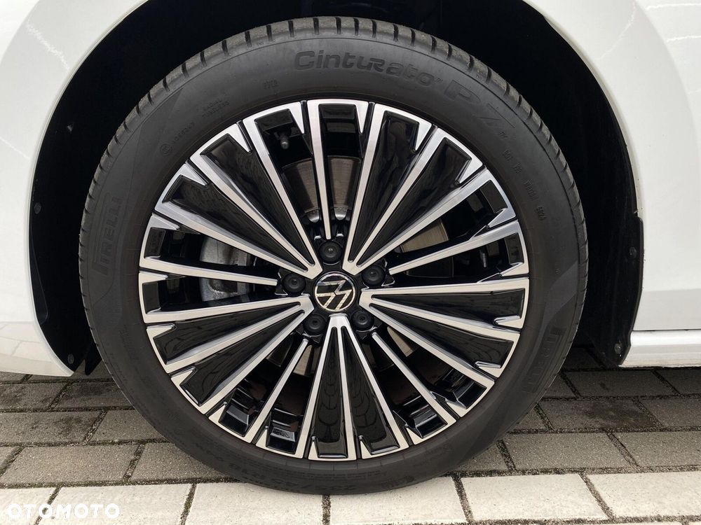 Volkswagen Passat Variant 2.0 TDI SCR 4Mot Elegance DSG - 39