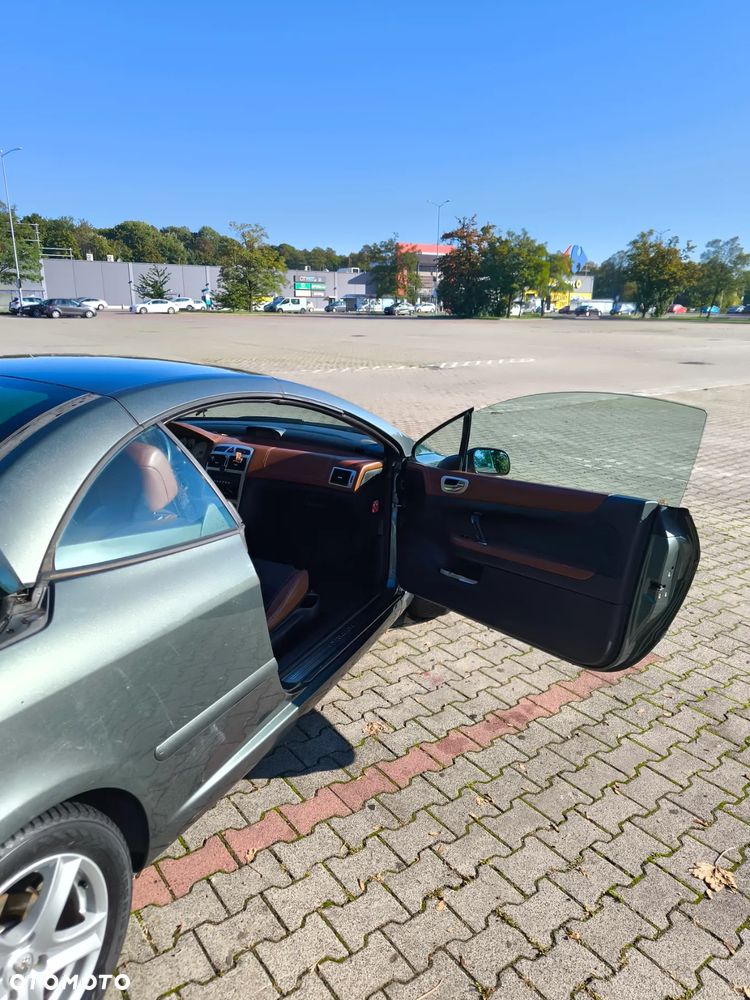Peugeot 307 CC 2.0 Intense - 11