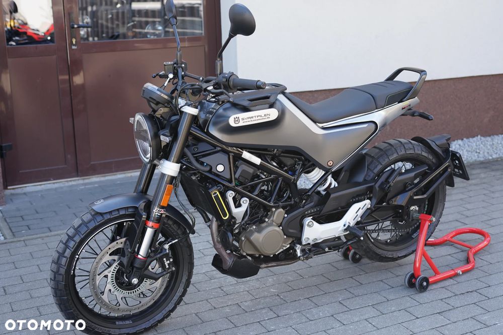Husqvarna Svartpilen - 22