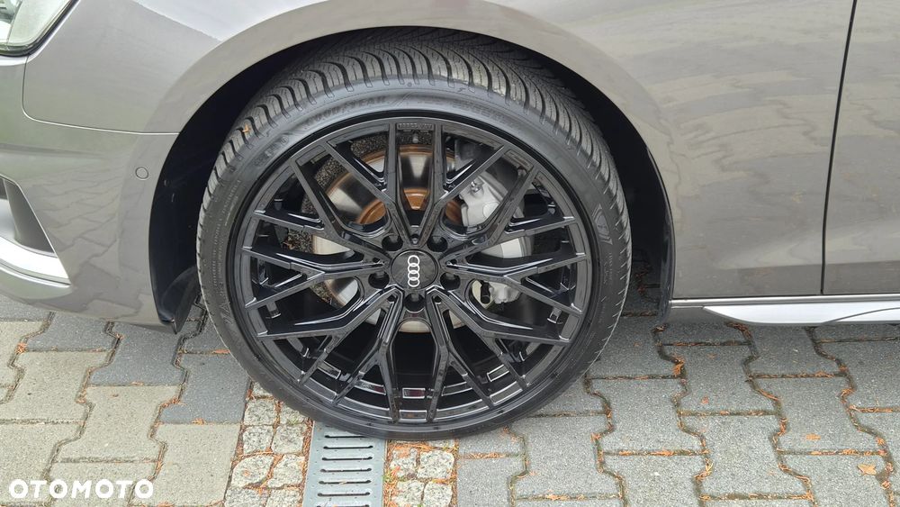 Audi A4 Avant 40 TDI S tronic - 22