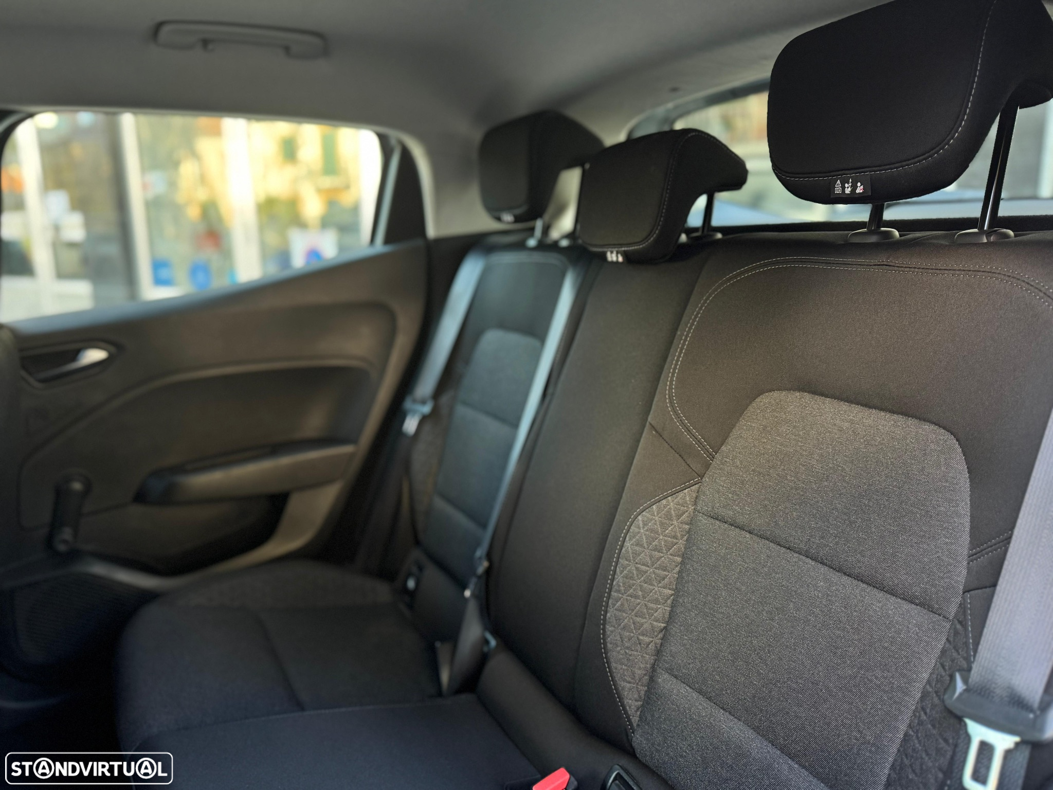 Renault Clio BLUE dCi 85 BUSINESS EDITION - 15