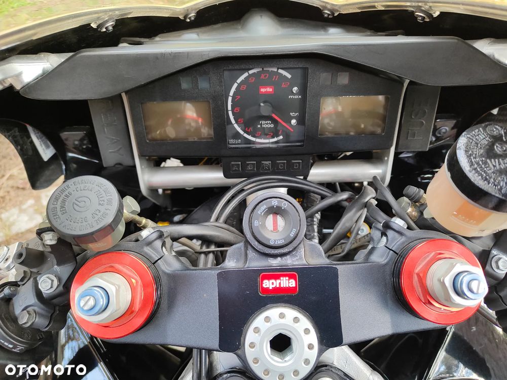 Aprilia RSV - 16