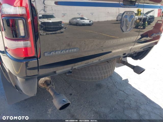 RAM 1500 5.7 Crew Cab Shortbed Laramie Black - 11