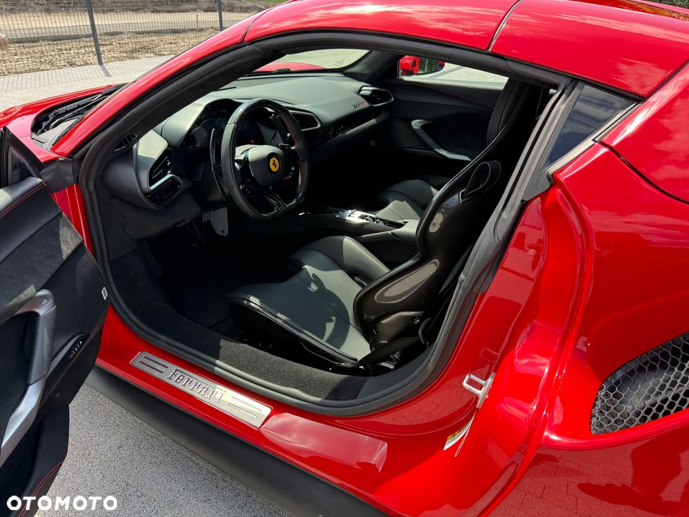 Ferrari 296 GTS - 17