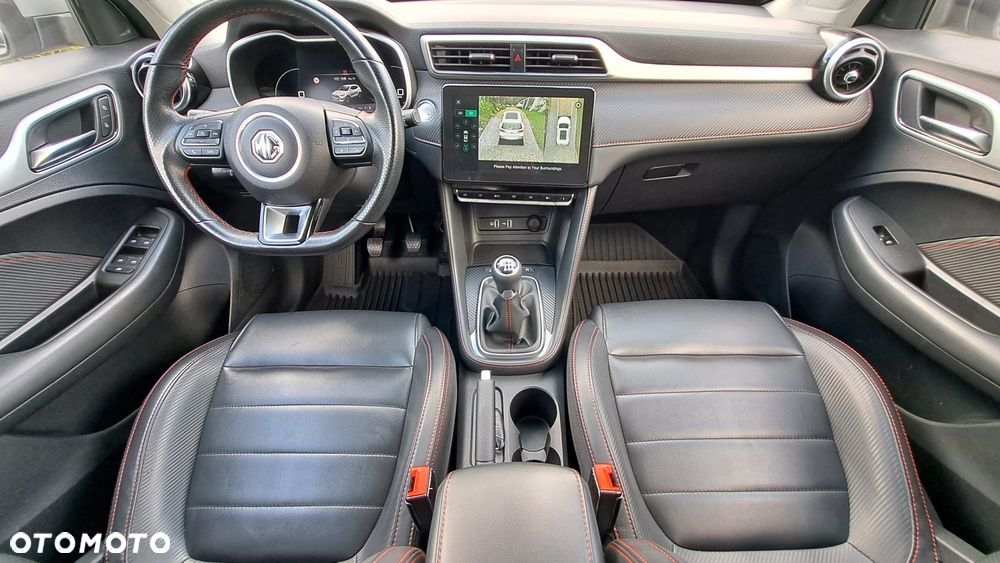 MG ZS - 18