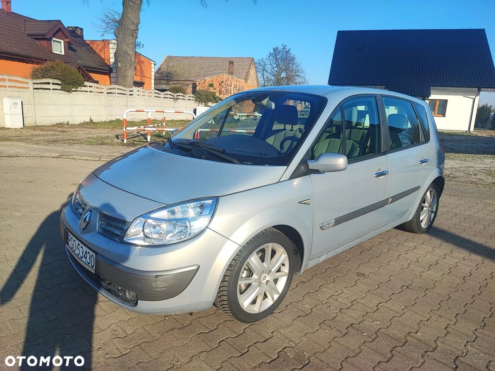 Renault Scenic - 1