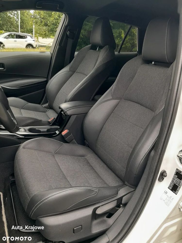 Toyota Corolla 2.0 Hybrid Style - 28