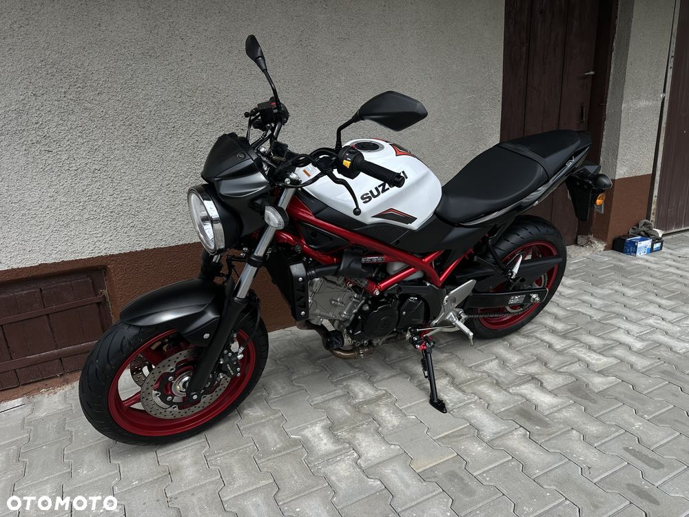 Suzuki SV - 40