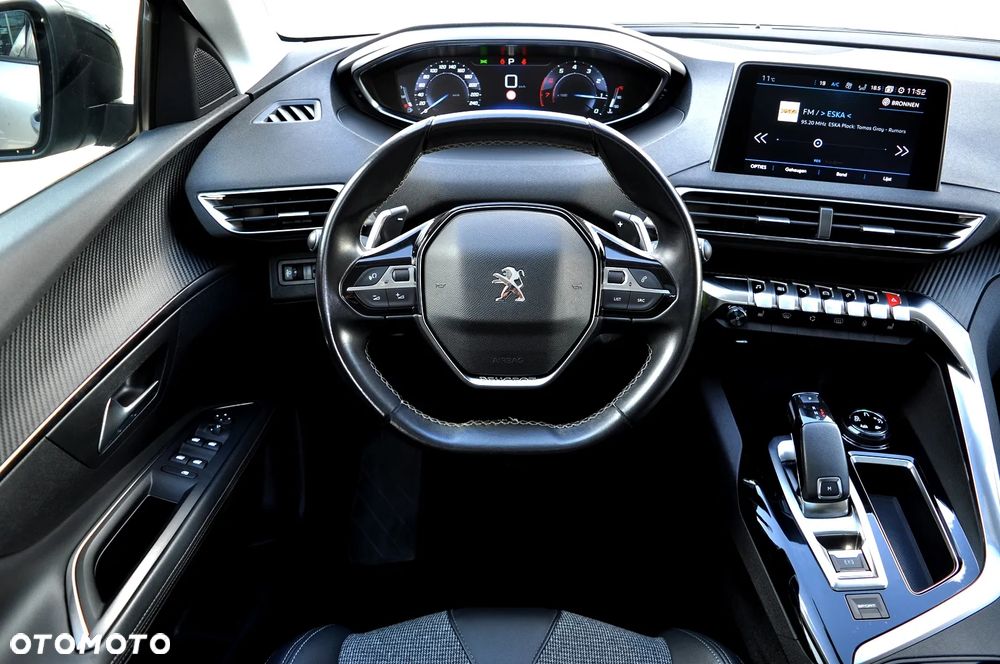 Peugeot 3008 1.2 PureTech Allure S&S EAT8 - 21
