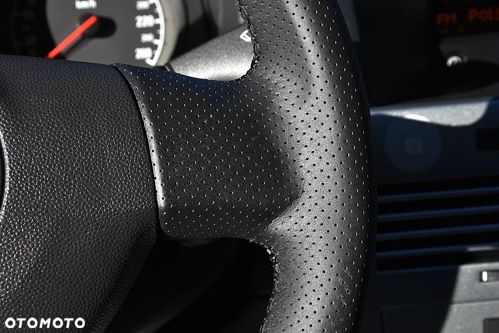 Opel Astra III GTC 1.4 Enjoy - 19