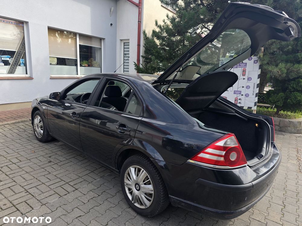 Ford Mondeo 2.0 Ghia - 3