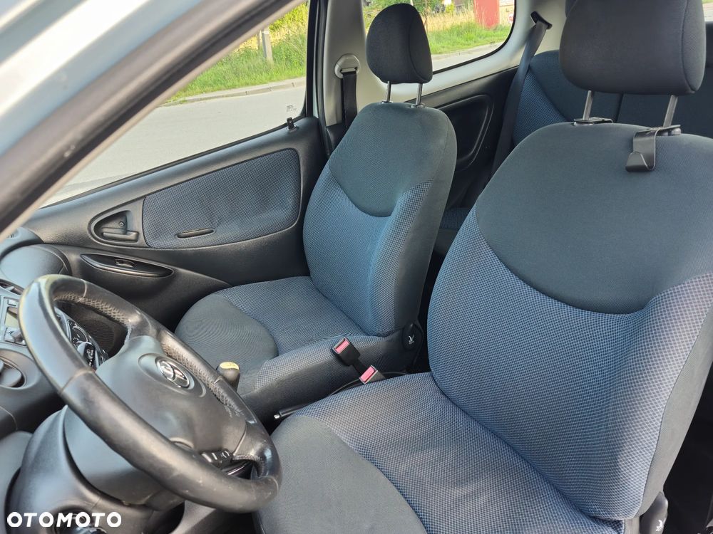 Toyota Yaris 1.0 Pak1 - 14