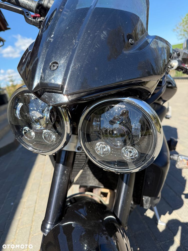 Triumph Street Triple - 7