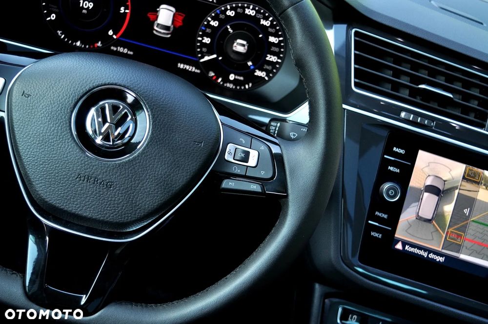 Volkswagen Tiguan 2.0 TDI SCR R-Line - 32
