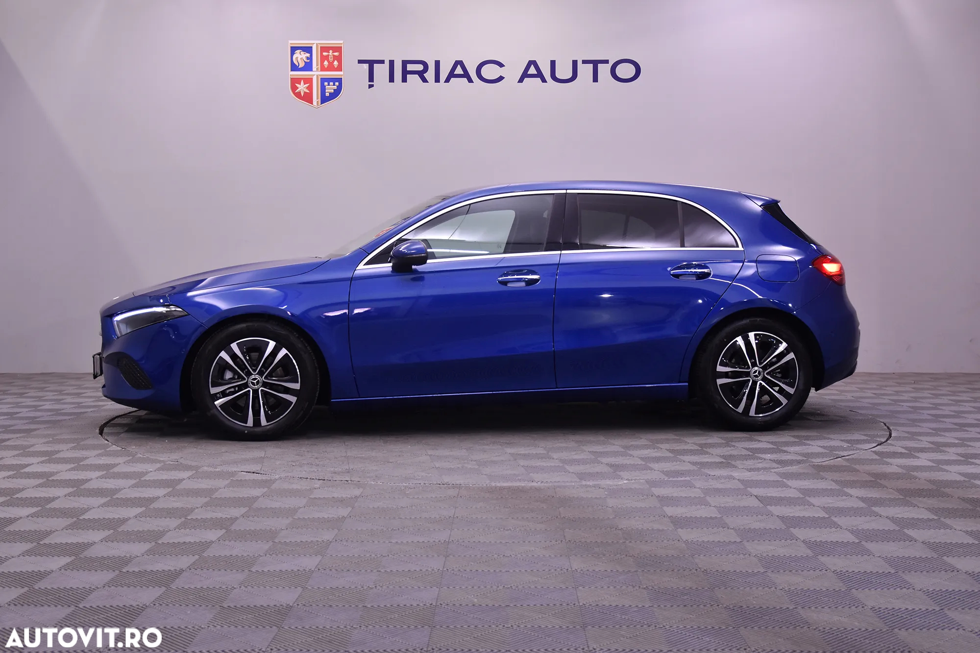 Mercedes-Benz A 200 MHEV 7G-DCT - 2