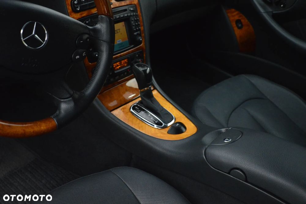 Mercedes-Benz CLK - 23