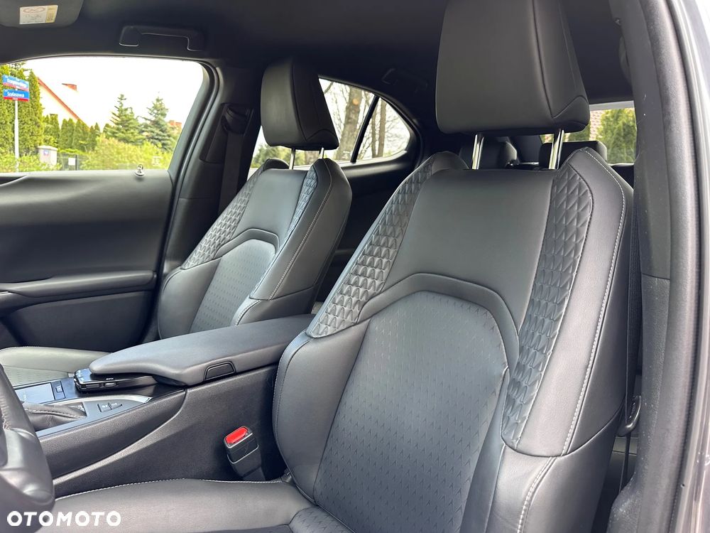 Lexus UX ver-250h-business-edition - 16
