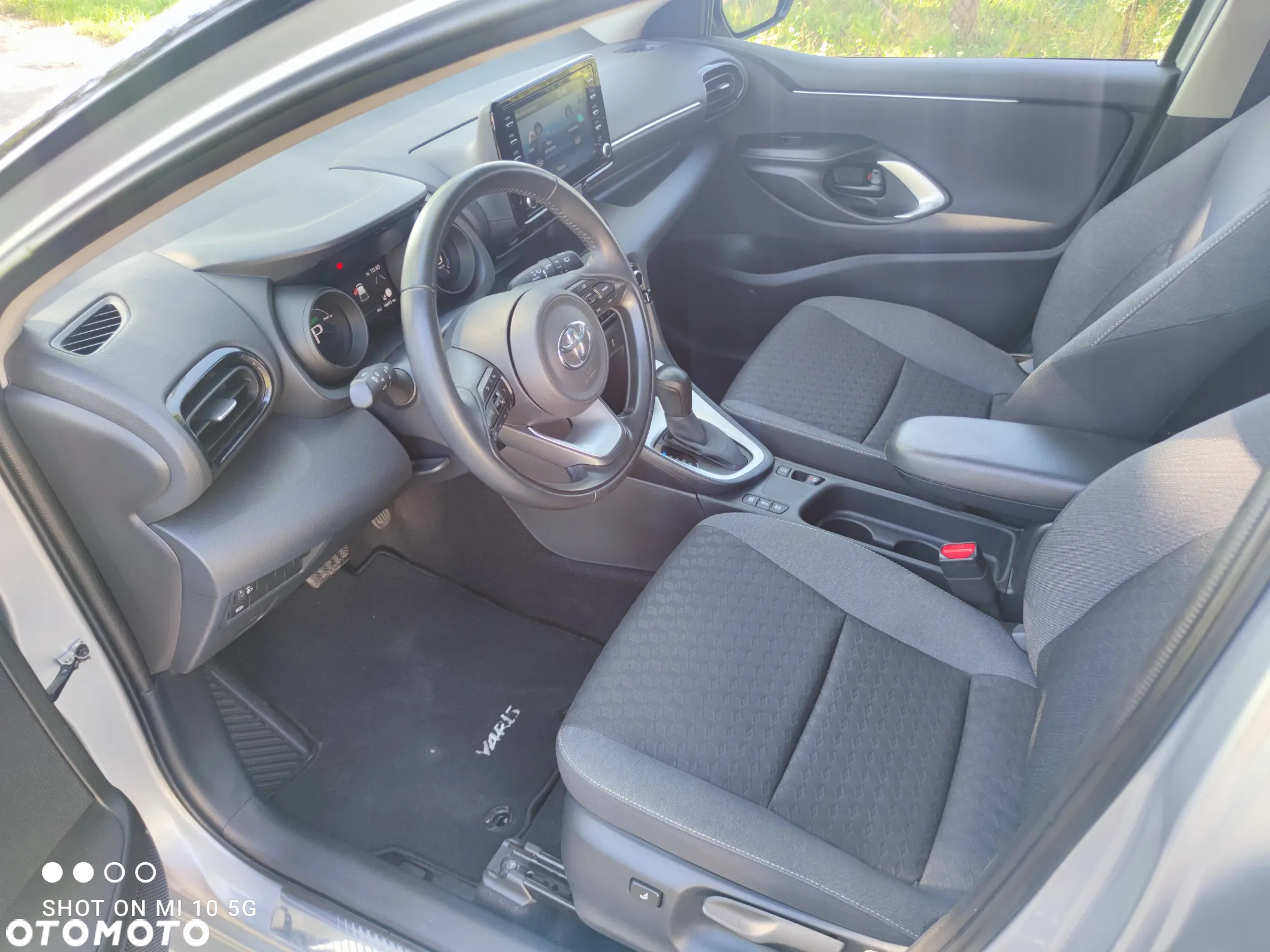 Toyota Yaris 1.5 VVT-iE Luxe - 12