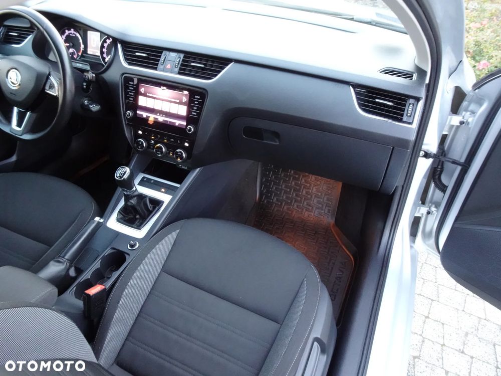 Skoda Octavia 1.5 TSI GPF ACT Ambition - 15