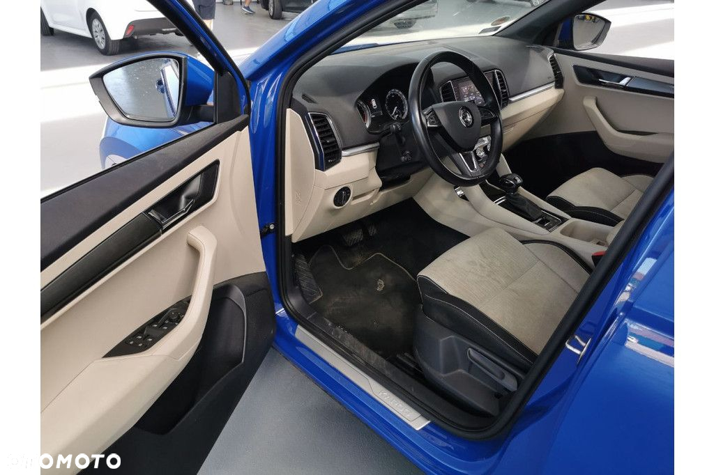 Skoda Karoq 2.0 TDI SCR 4x4 Style DSG - 6