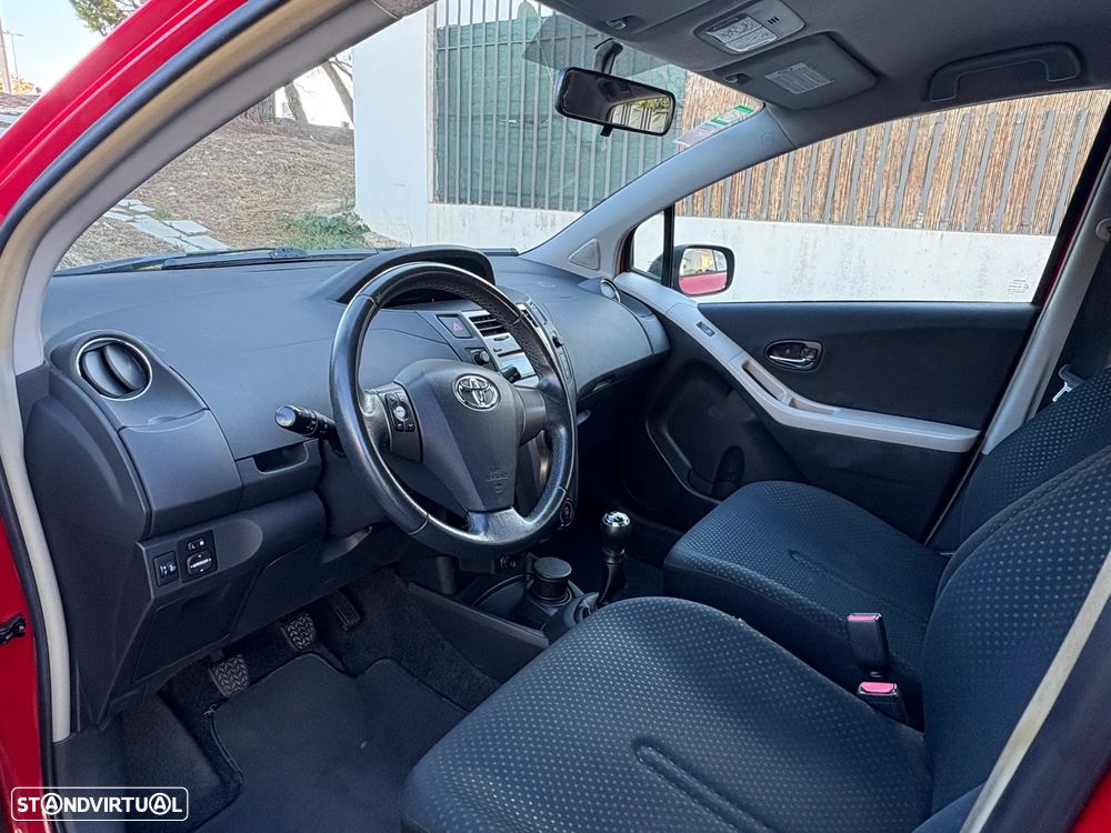 Toyota Yaris - 14