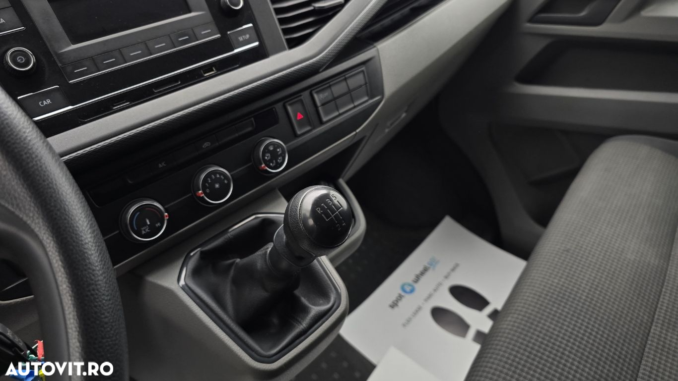 Volkswagen Transporter - 16
