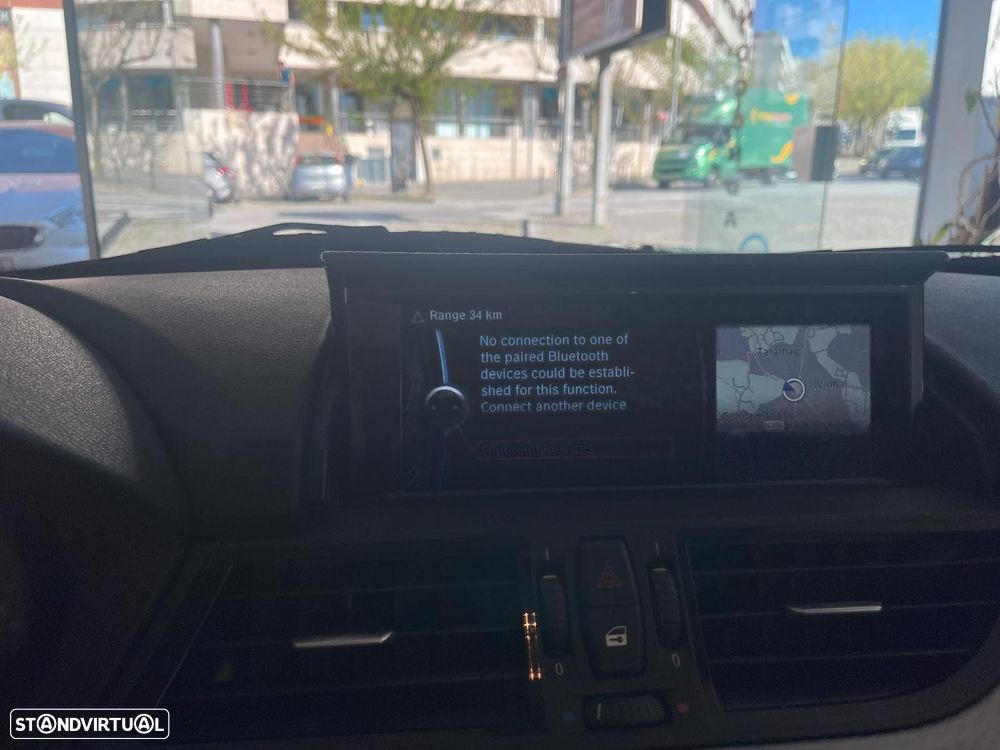 BMW Z4 35 is Auto - 26