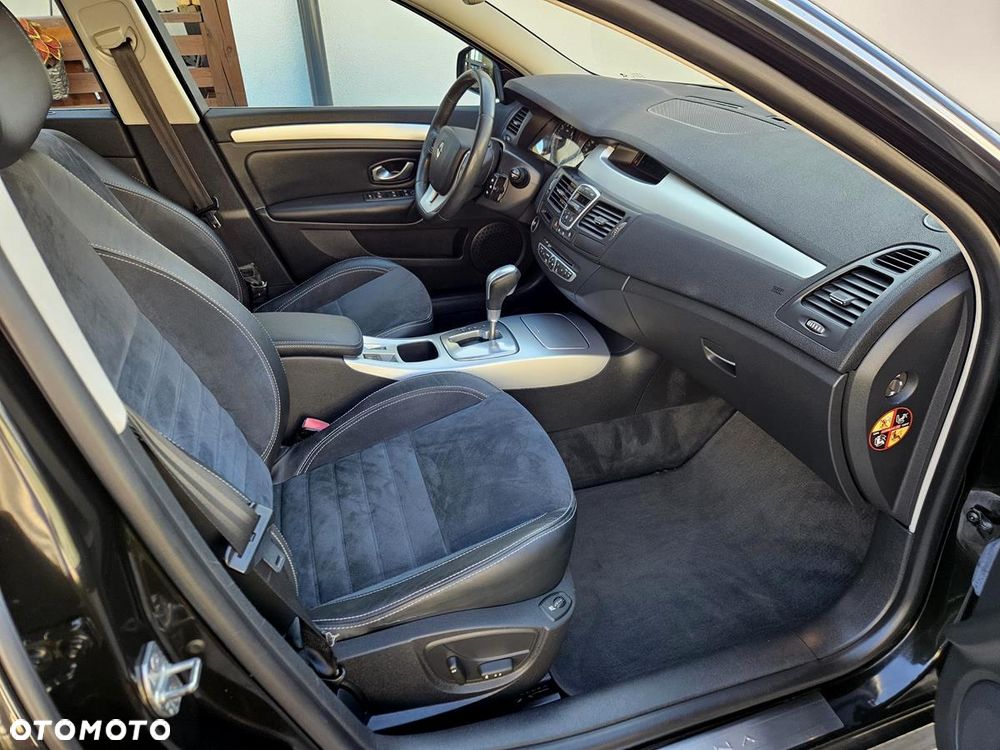 Renault Laguna 2.0T Initiale - 24