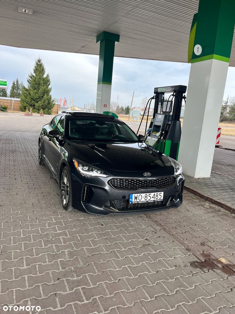 Kia Stinger 3.3 T-GDI V6 GT AWD - 17