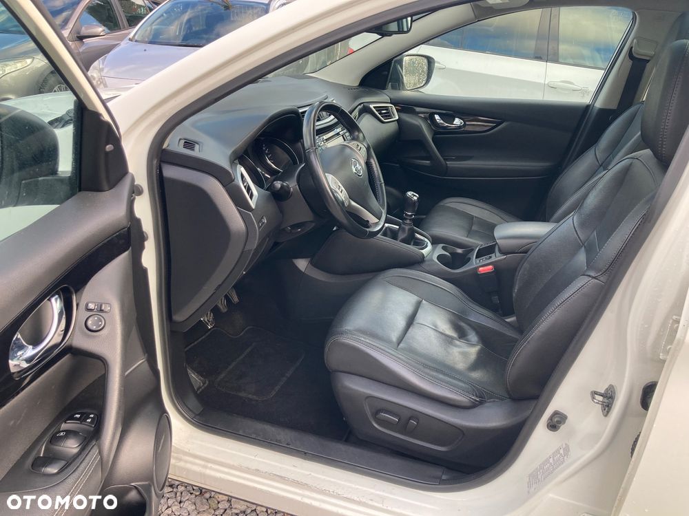 Nissan Qashqai 1.5 dCi Tekna - 8