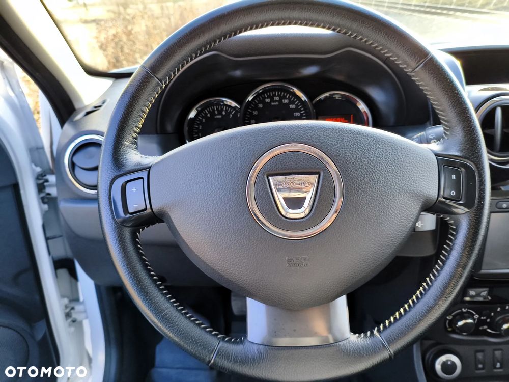 Dacia Duster 1.2 TCe Laureate 4x4 S&S EU6 - 24