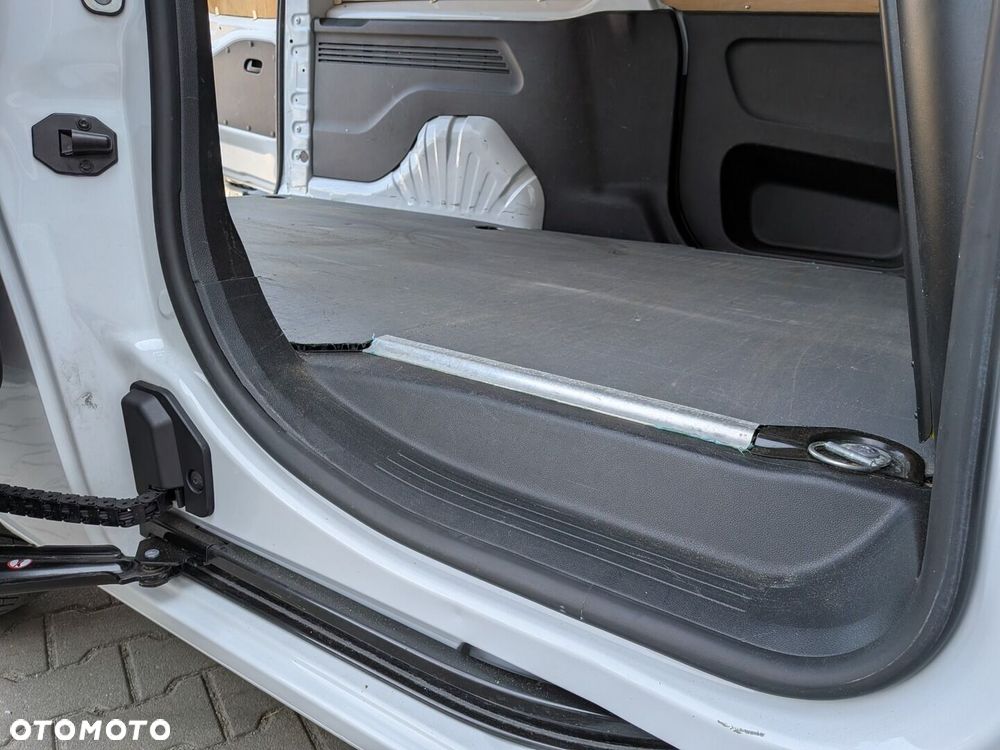 Toyota PROACE CITY - 26