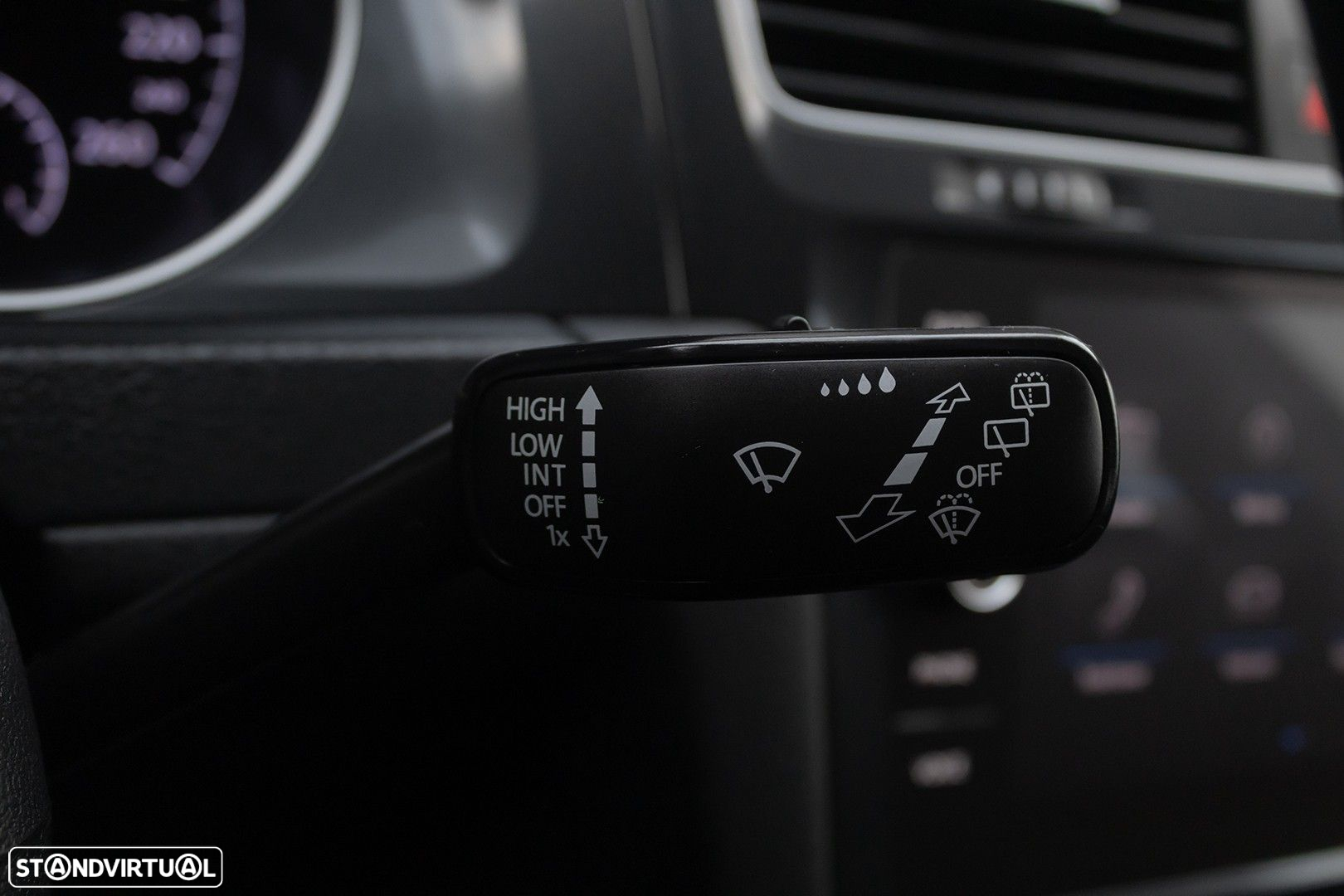 VW Golf Variant 1.6 TDi Confortline - 17