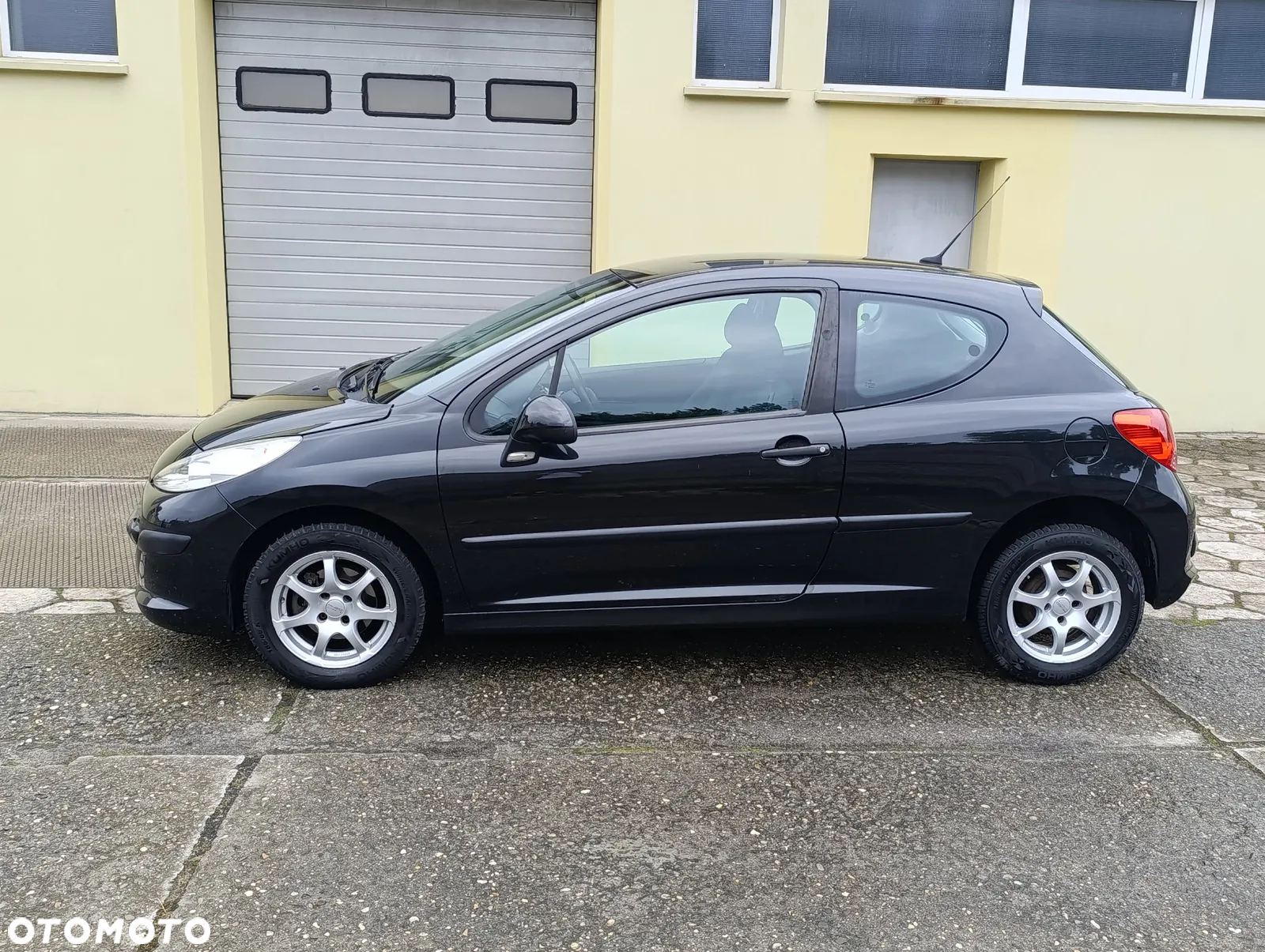 Peugeot 207 - 11